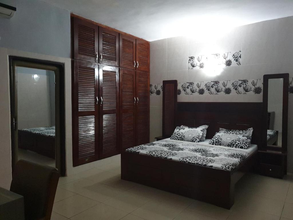 Hotel Express Yopougon